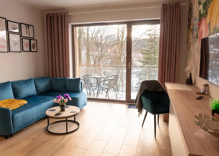 Z Basenem I Saunami Stone Hill Iii Vip Centrum By Royal Aparts *