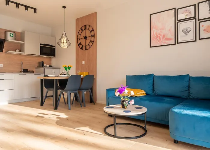 Z Basenem I Saunami Stone Hill Iii Vip Centrum By Royal Aparts Apartamento