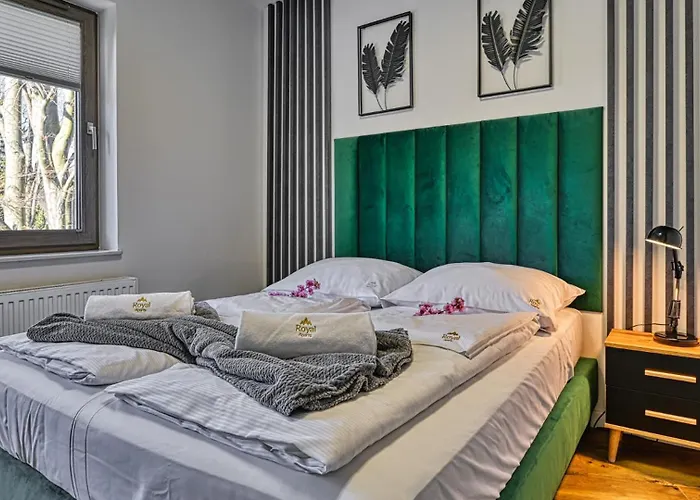 Z Basenem I Saunami Stone Hill Iii Vip Centrum By Royal Aparts Apartamento *