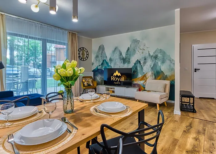 Z Basenem I Saunami Stone Hill Iii Vip Centrum By Royal Aparts