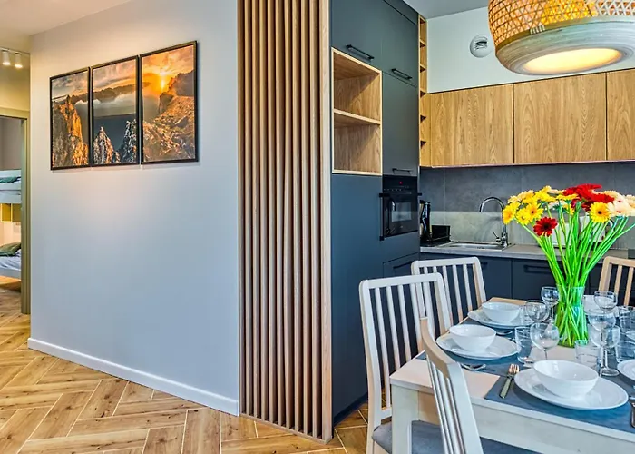 Z Basenem I Saunami Stone Hill Iii Vip Centrum By Royal Aparts Apartamento *