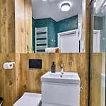Апартаменты Z Basenem I Saunami Stone Hill Iii Vip Centrum By Royal Aparts Шклярска-Поремба