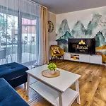Z Basenem I Saunami Stone Hill Iii Vip Centrum By Royal Aparts Апартаменты