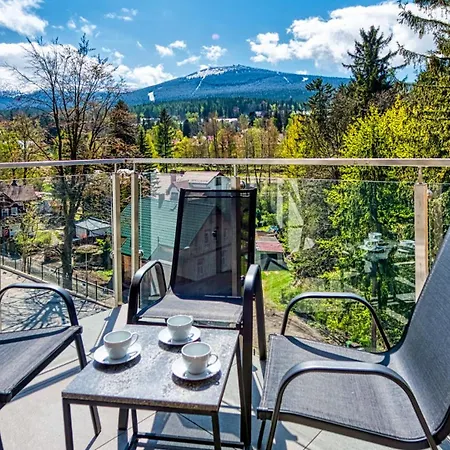 Z Basenem I Saunami Stone Hill Iii Vip Centrum By Royal Aparts Apartment Szklarska Poreba