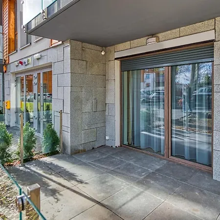 Z Basenem I Saunami Stone Hill Iii Vip Centrum By Royal Aparts Apartment *