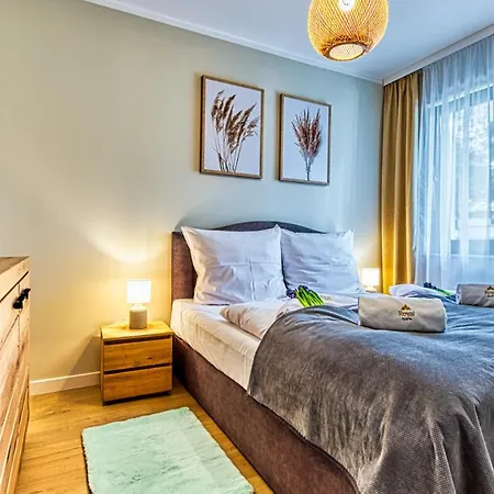 Z Basenem I Saunami Stone Hill Iii Vip Centrum By Royal Aparts Apartment *