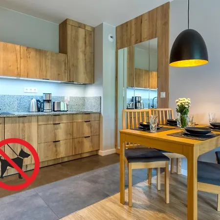 Z Basenem I Saunami Stone Hill Iii Vip Centrum By Royal Aparts