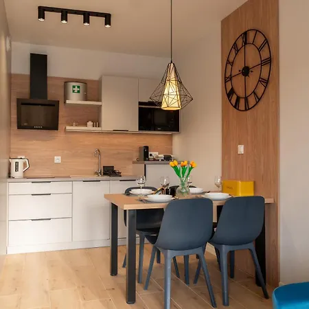 Lejlighed Z Basenem I Saunami Stone Hill Iii Vip Centrum By Royal Aparts *