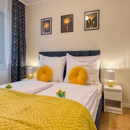 Z Basenem I Saunami Stone Hill Iii Vip Centrum By Royal Aparts