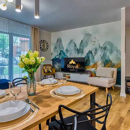 Z Basenem I Saunami Stone Hill Iii Vip Centrum By Royal Aparts