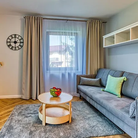 Z Basenem I Saunami Stone Hill Iii Vip Centrum By Royal Aparts Lejlighed