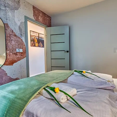 Apartment Z Basenem I Saunami Stone Hill Iii Vip Centrum By Royal Aparts *