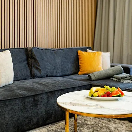 Z Basenem I Saunami Stone Hill Iii Vip Centrum By Royal Aparts
