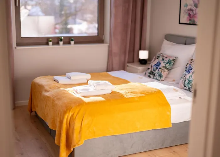 Z Basenem I Saunami Stone Hill Iii Vip Centrum By Royal Aparts Apartment *