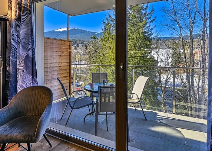 Apartment Z Basenem I Saunami Stone Hill Iii Vip Centrum By Royal Aparts *