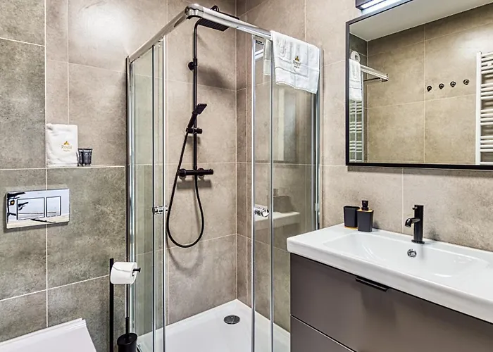 Z Basenem I Saunami Stone Hill Iii Vip Centrum By Royal Aparts * Schreiberhau