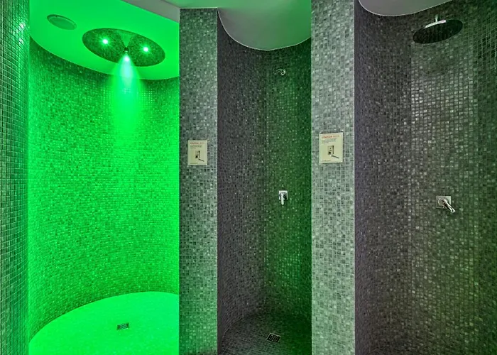 Z Basenem I Saunami Stone Hill Iii Vip Centrum By Royal Aparts